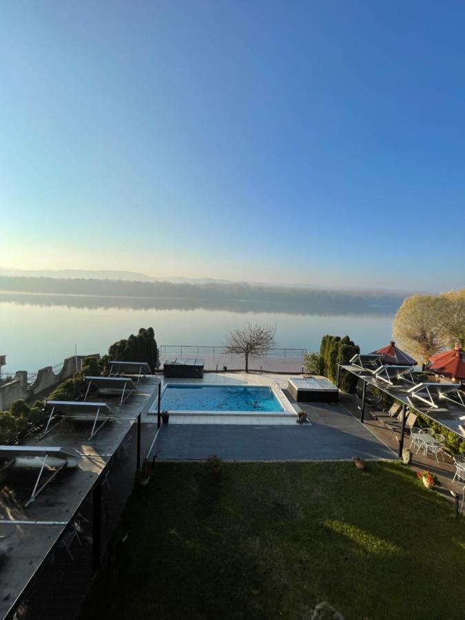 Guest House Panorama Aqualux With Free Parking Novi Sad Buitenkant foto