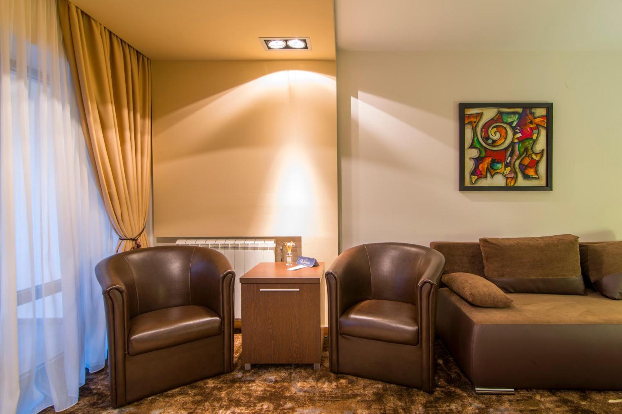 Guest House Panorama Aqualux With Free Parking Novi Sad Kamer foto