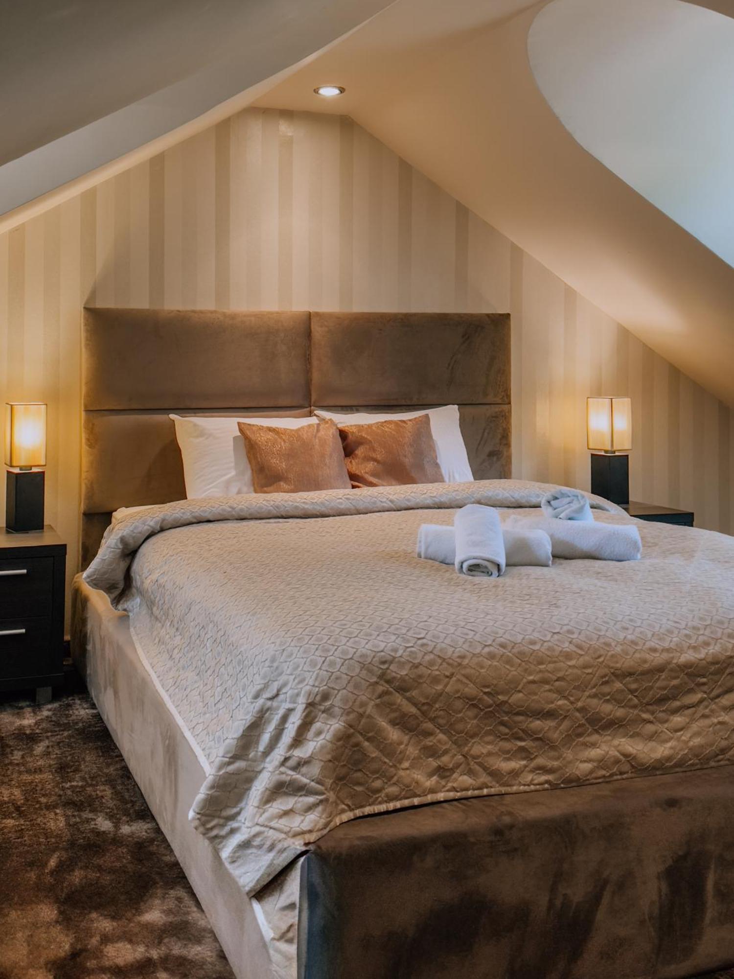 Guest House Panorama Aqualux With Free Parking Novi Sad Buitenkant foto