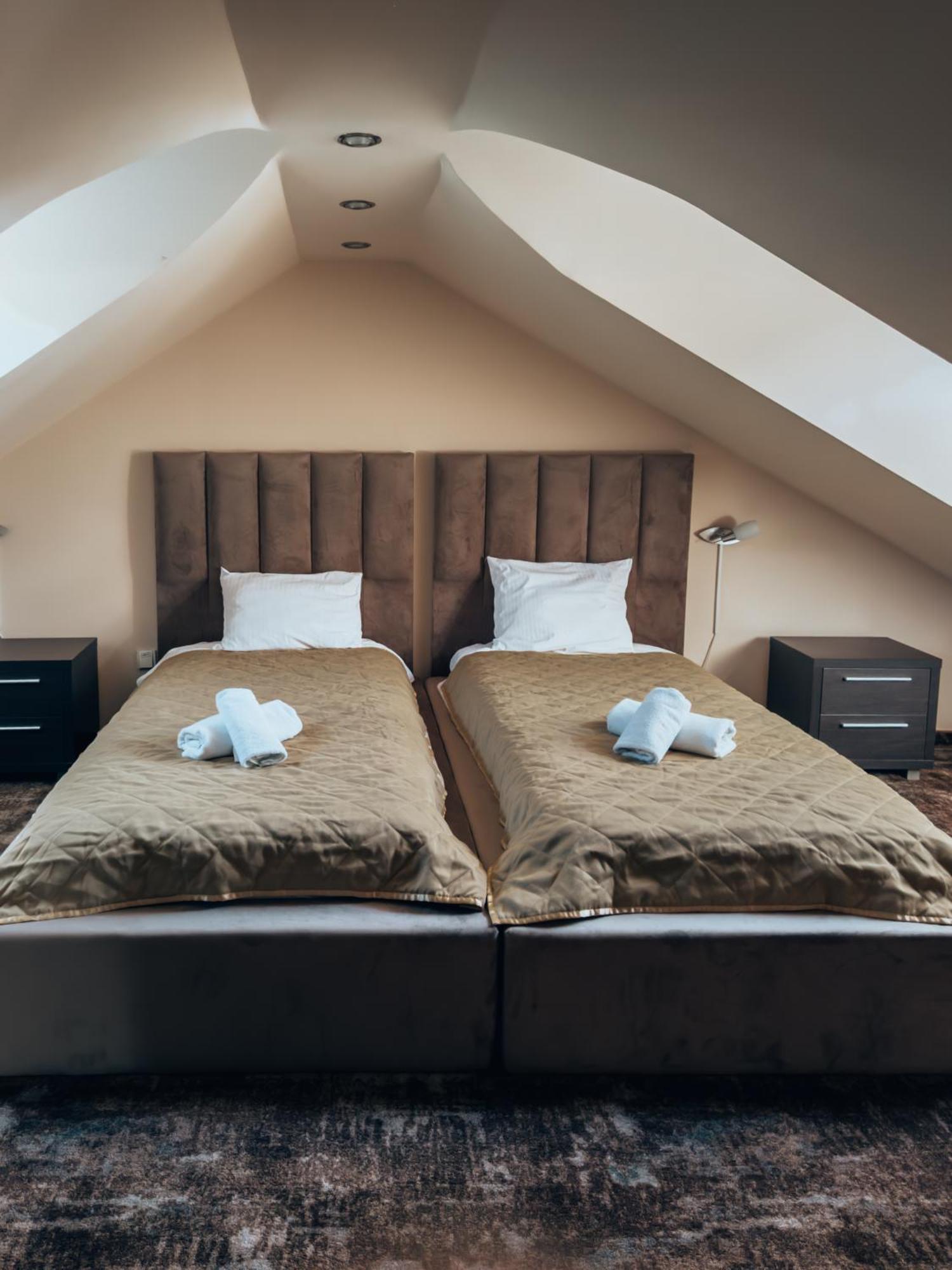 Guest House Panorama Aqualux With Free Parking Novi Sad Buitenkant foto